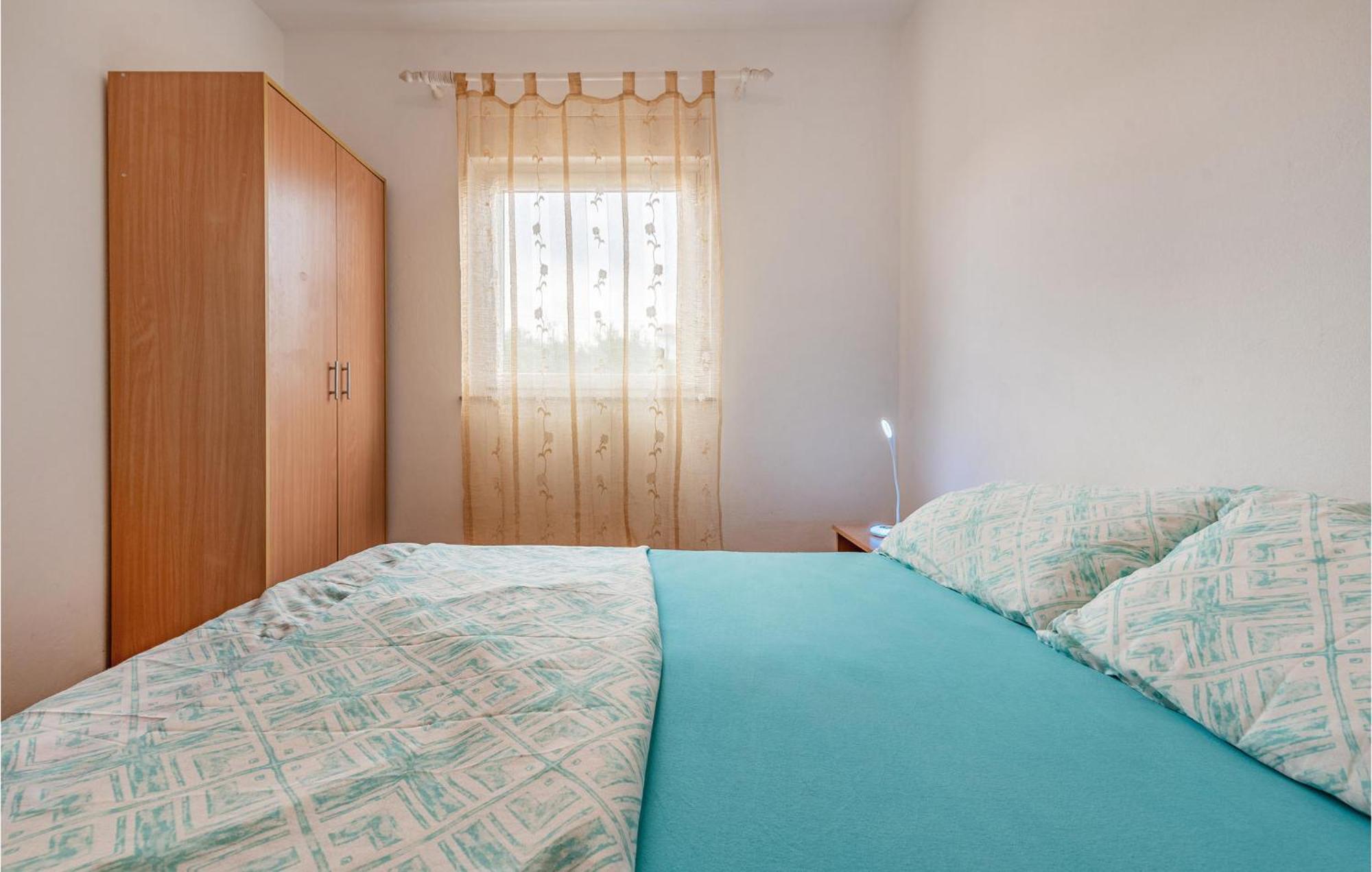 Lovely Apartment In Vir With Kitchen エクステリア 写真